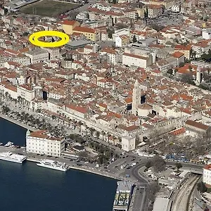 Fjaka 3* Split